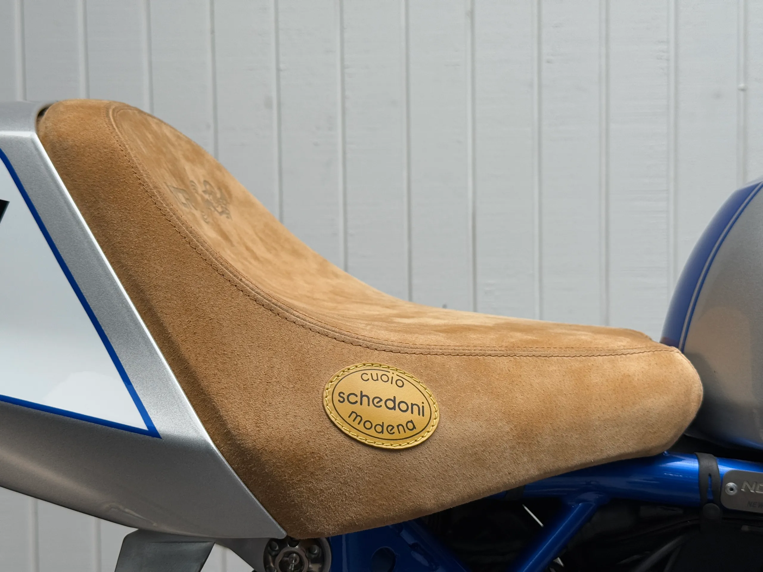 Suede seat by Schedoni
